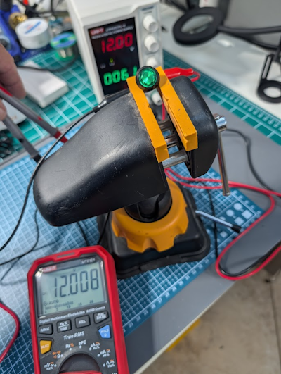 Power Supply with light and meter connected